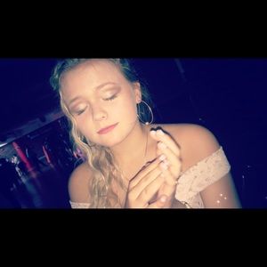 Meet your Posher, Jenna